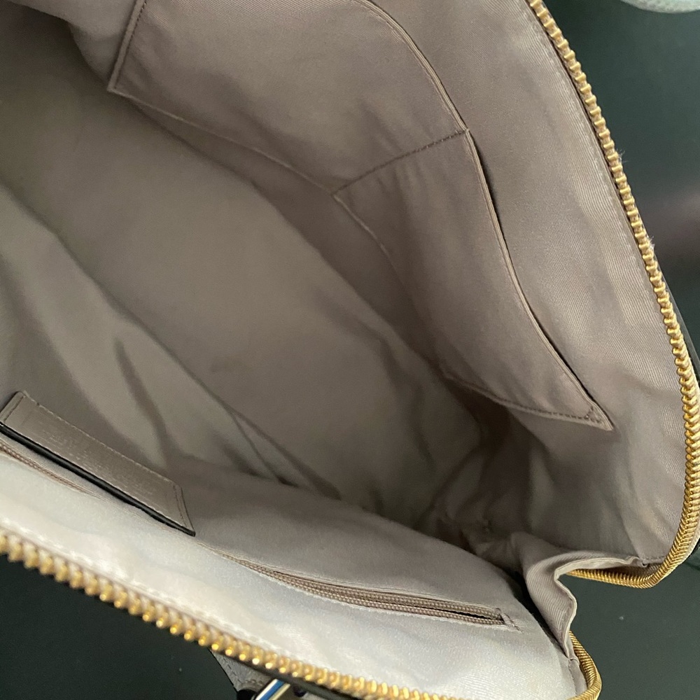 Coach purse - Picture 4 of 6